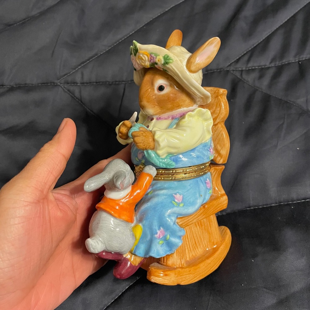 CWC Ceramic Bunny Family Rocking Chair Hinged Trinket Box Mother Rabbit Figurine - Picture 2 of 7
